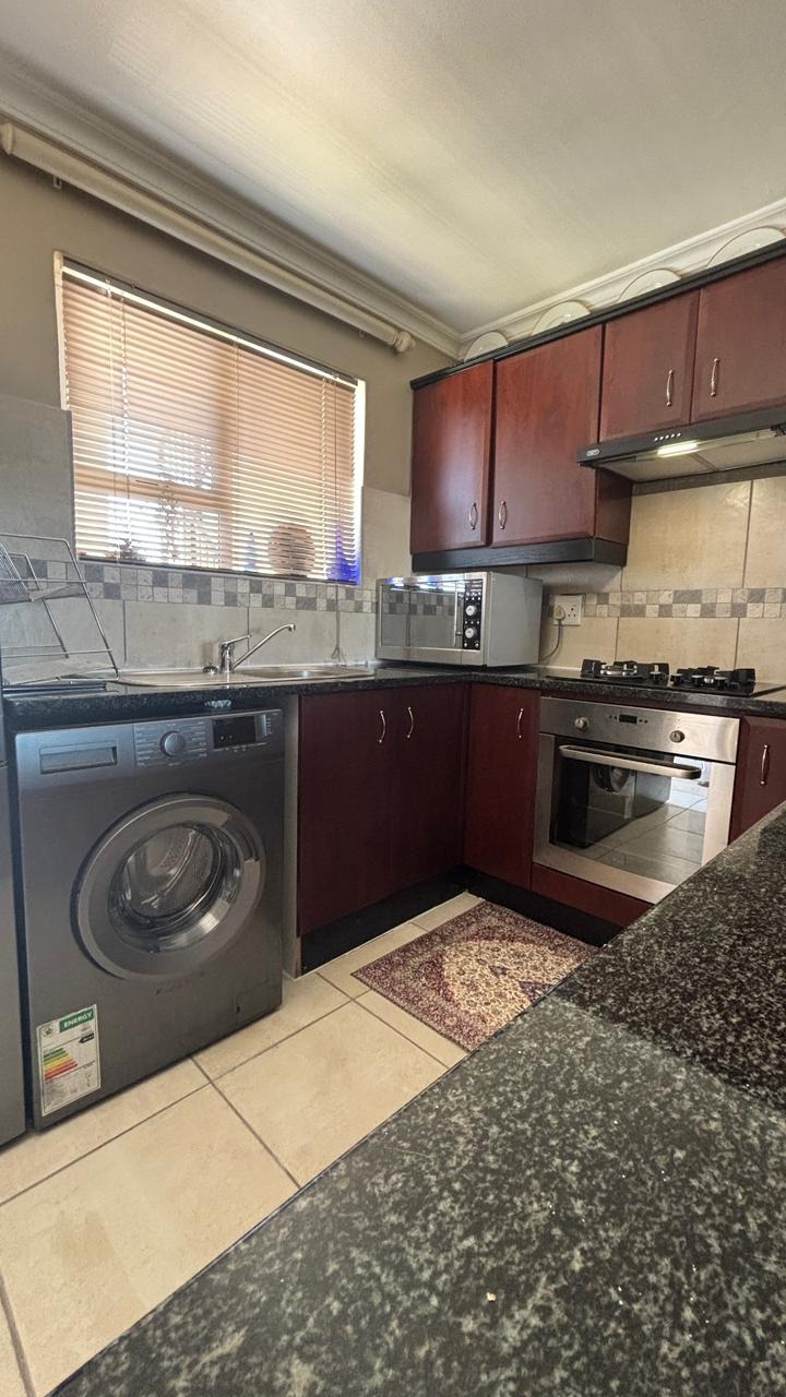 To Let 2 Bedroom Property for Rent in Heritage Park Western Cape